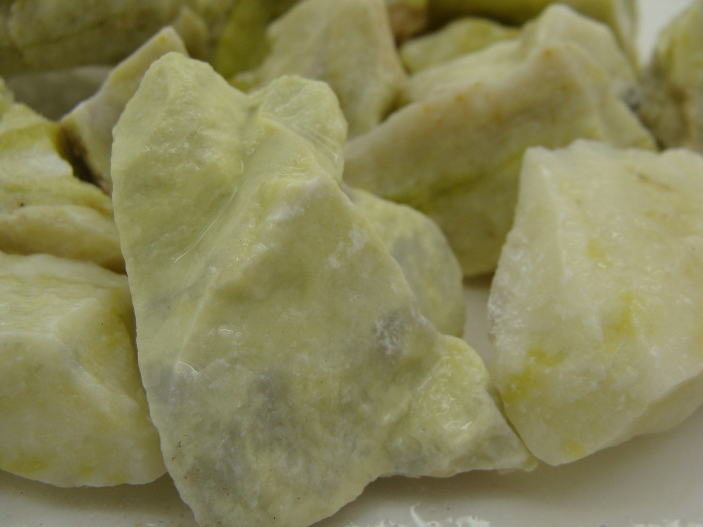 CLEARANCE: Rough Serpentine, Yellow - 1 LB, Size Medium