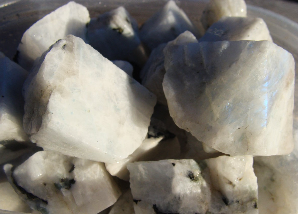 Rough Moonstone, Rainbow - 1 LB, Size Small