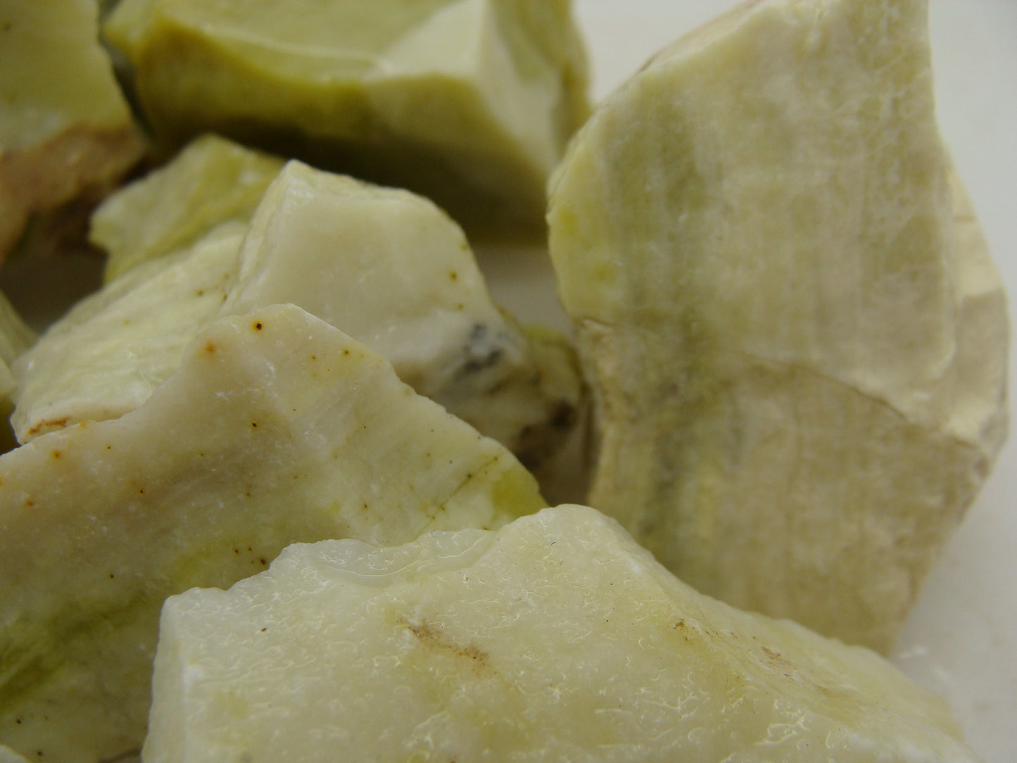 CLEARANCE: Rough Serpentine, Yellow - 1 LB, Size Medium