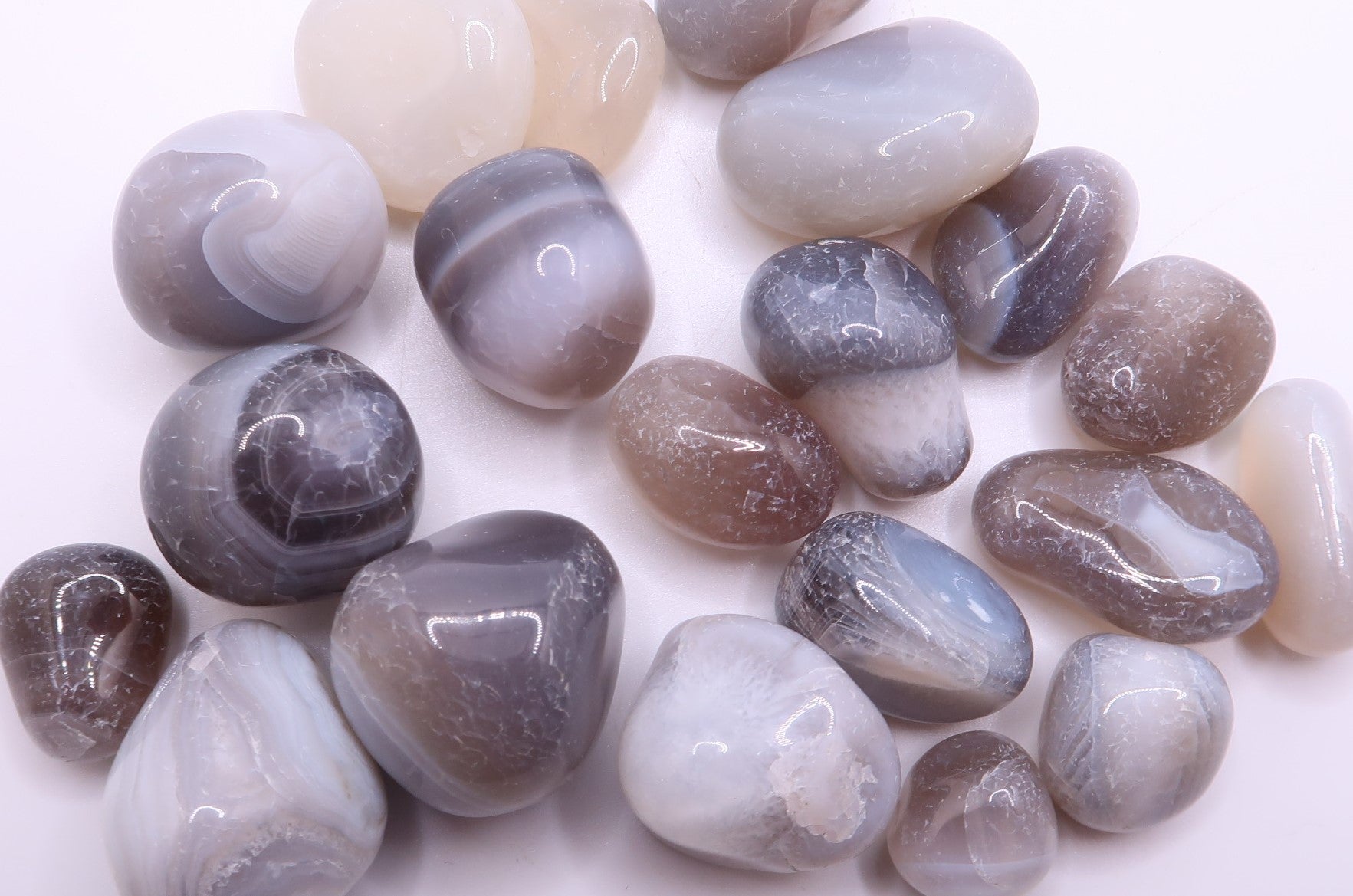 Polished banded Agate