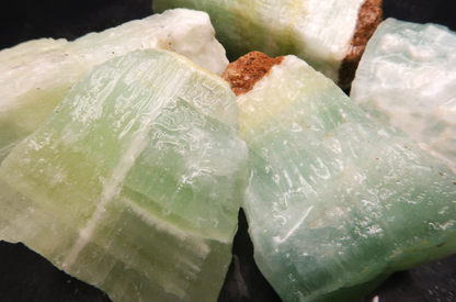 Rough Calcite, Pistachio - Size Medium