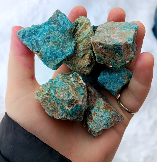 Rough Apatite, Blue - 1 LB, Size Small