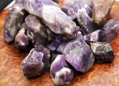 Rough Amethyst, Chevron Points - 1 LB, Size Small