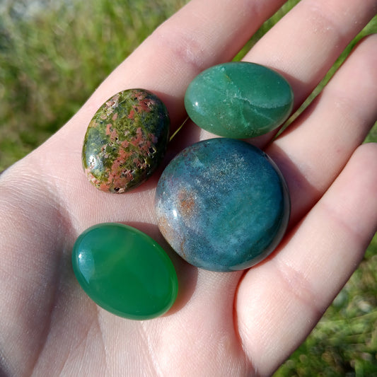 Cabochon Lot, Green Apple