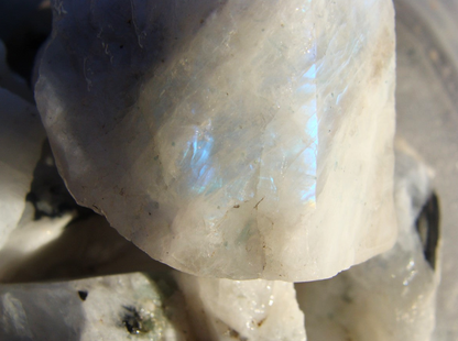 Rough Moonstone, White - Size Small