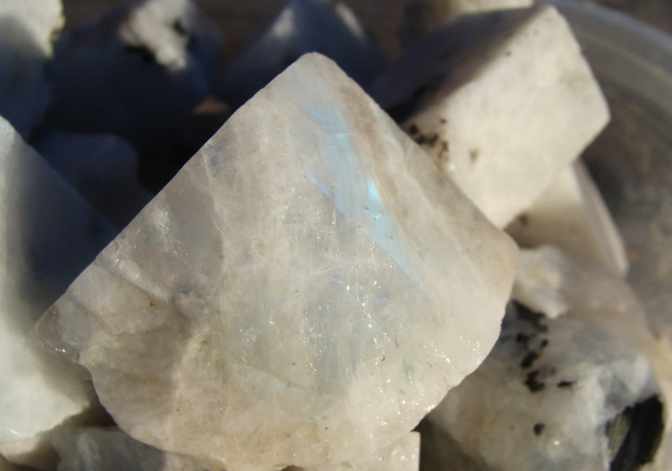 Rough Moonstone, White - Size Small